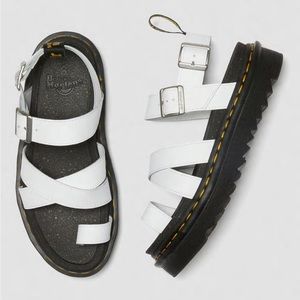 NWOT DR. MARTENS AVRY PLATFORM HYDRO LEATHER STRAP SANDALS IN WHITE